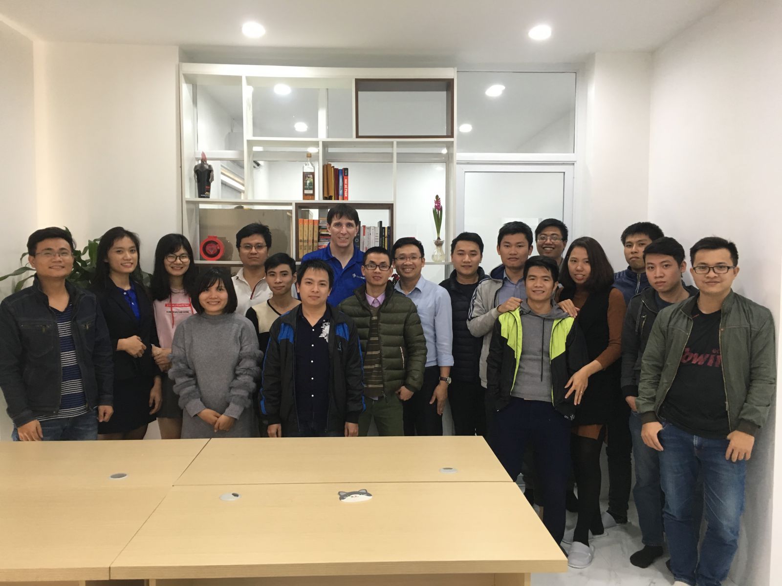 CEO công ty VNetSoftware thăm và làm việc tại Trí Nghĩa